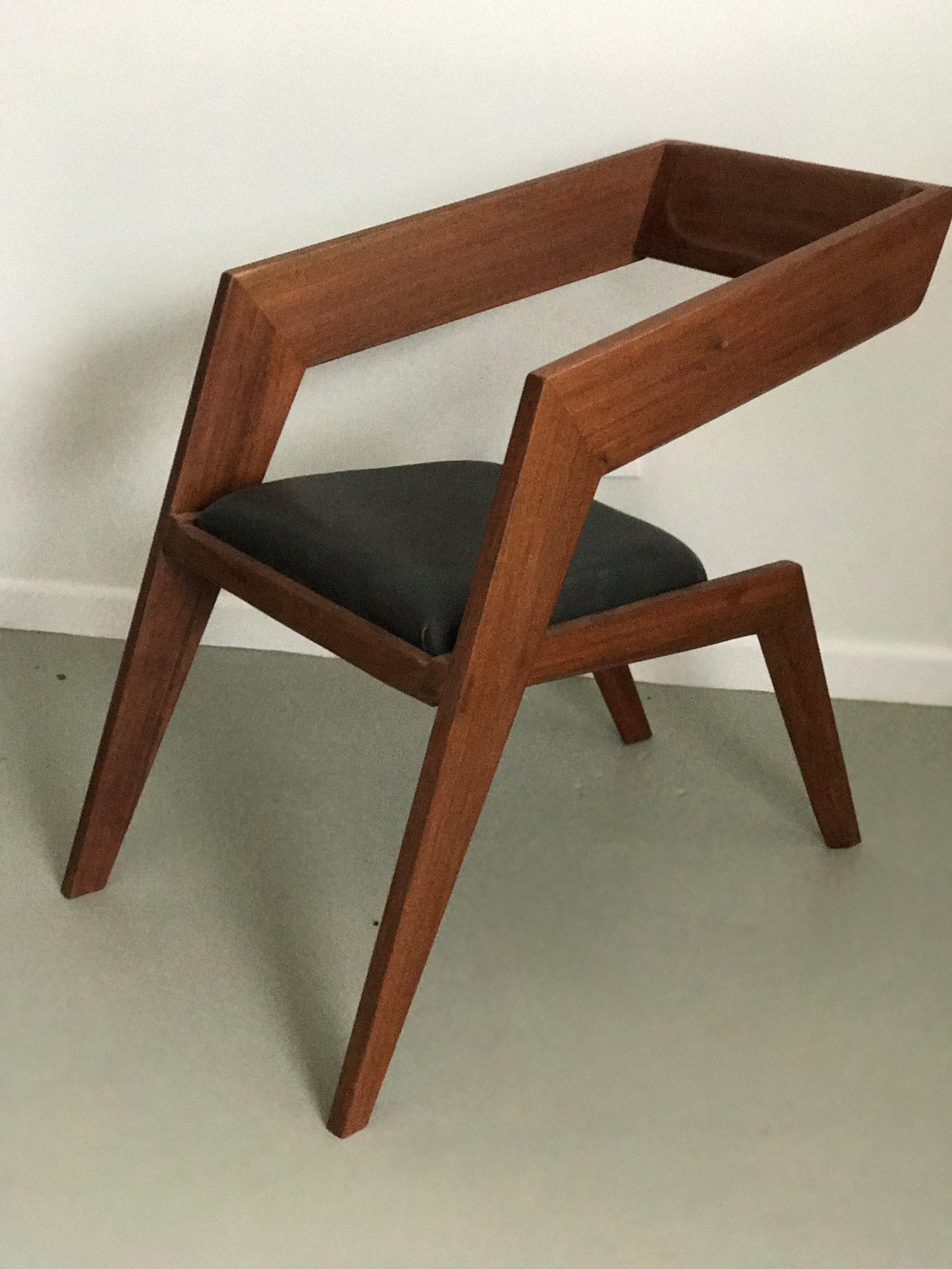 Ultra modern chair